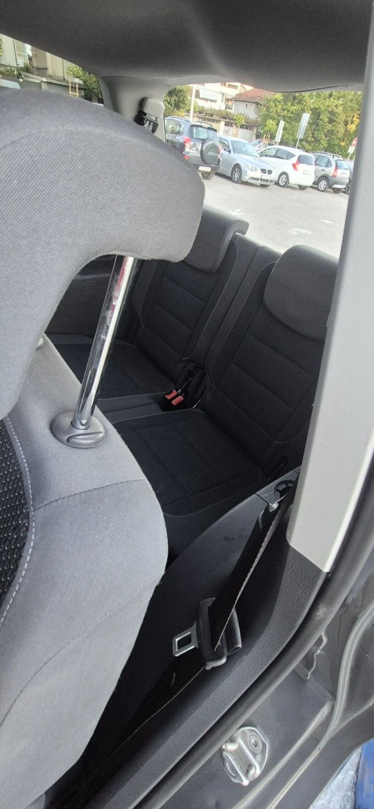 VW Touran 1Т3, снимка 11 - Автомобили и джипове - 56350404