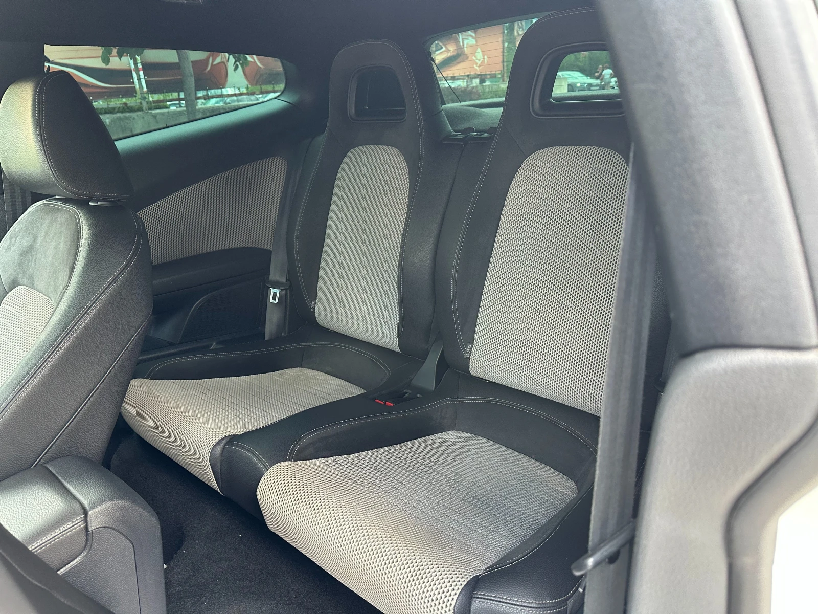 VW Scirocco 1.4i 160 к.с. - изображение 9