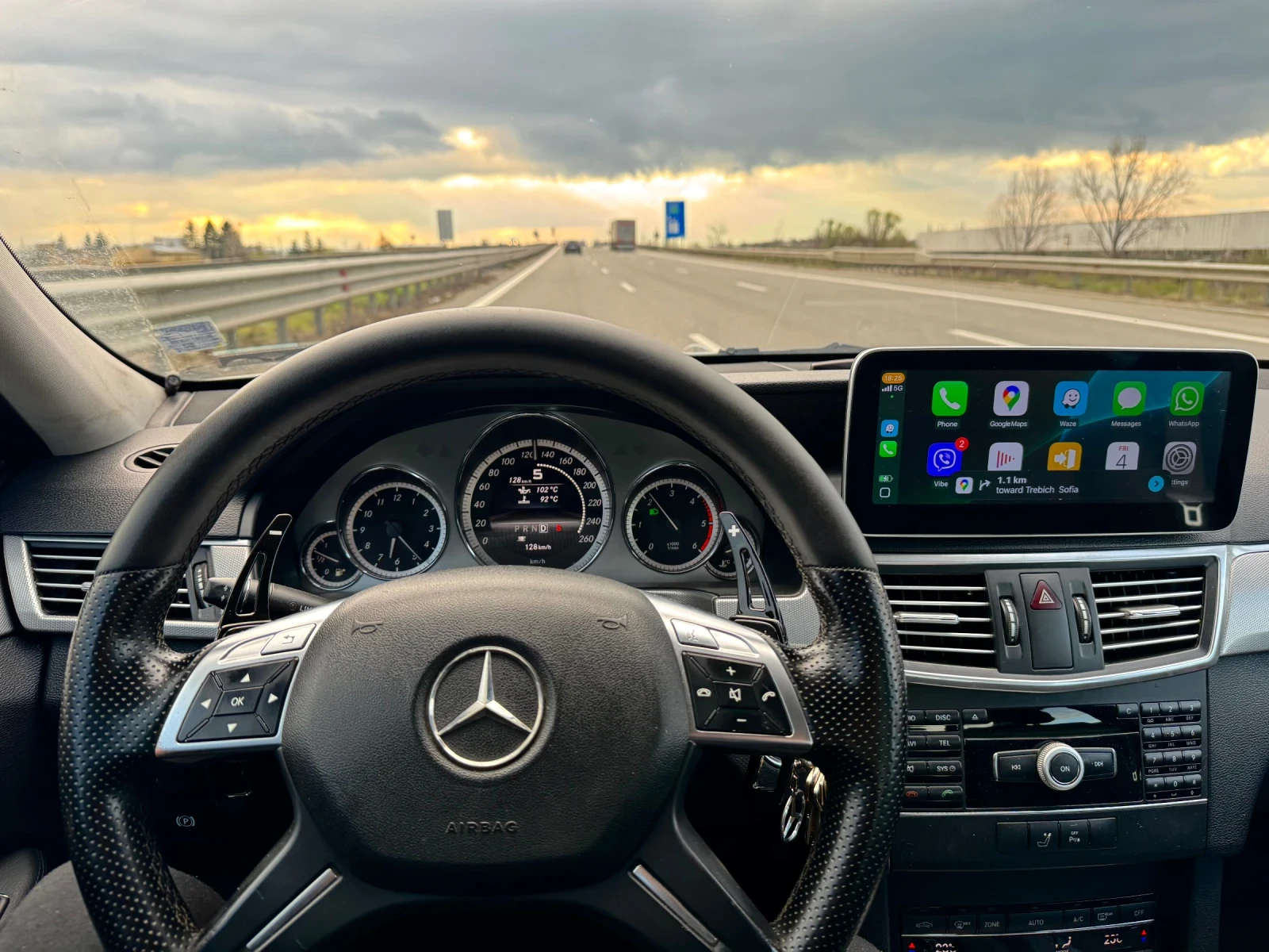 Mercedes-Benz E 220  - изображение 9