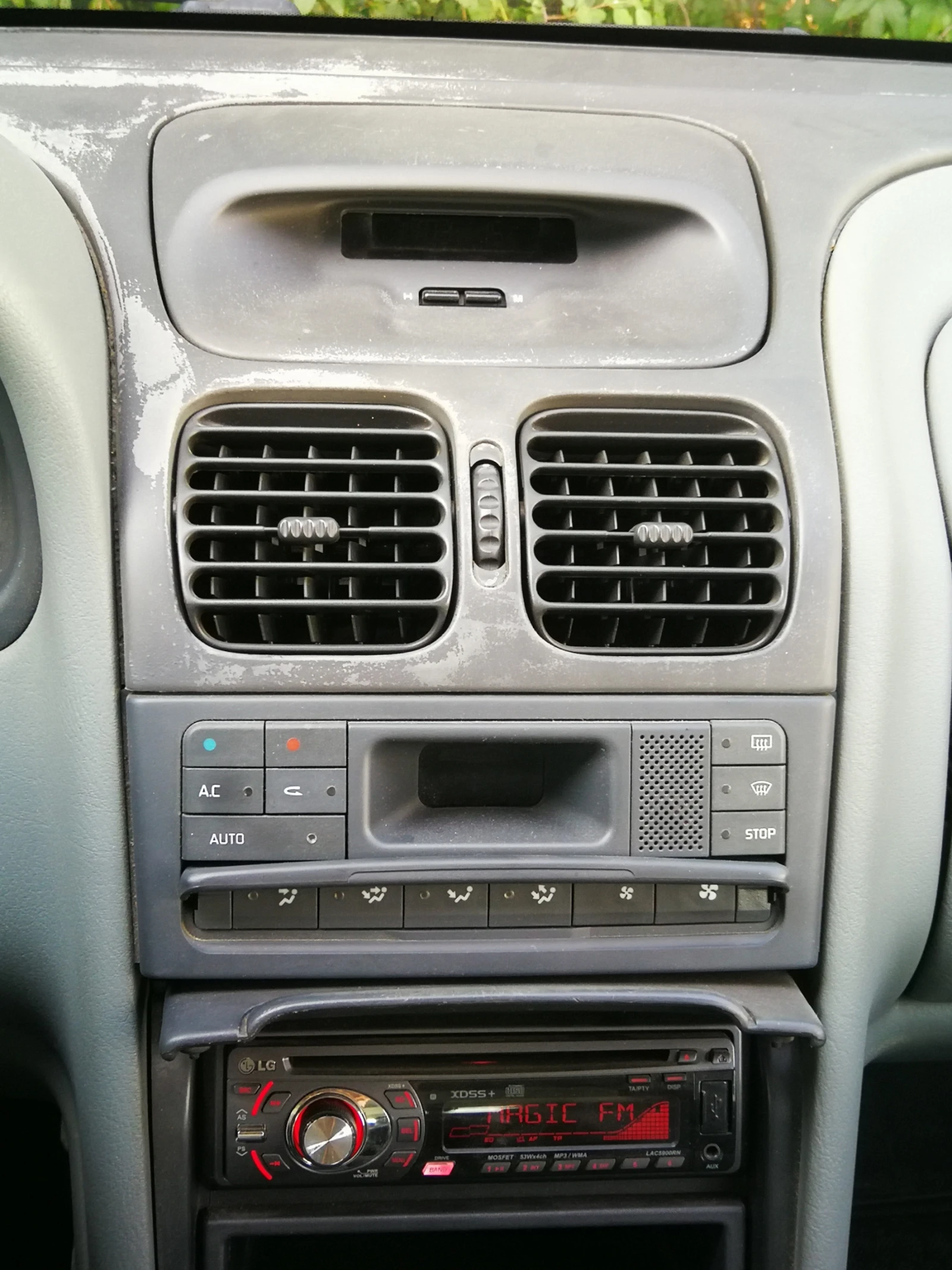 Renault Laguna Бензин/ГАЗ - изображение 9