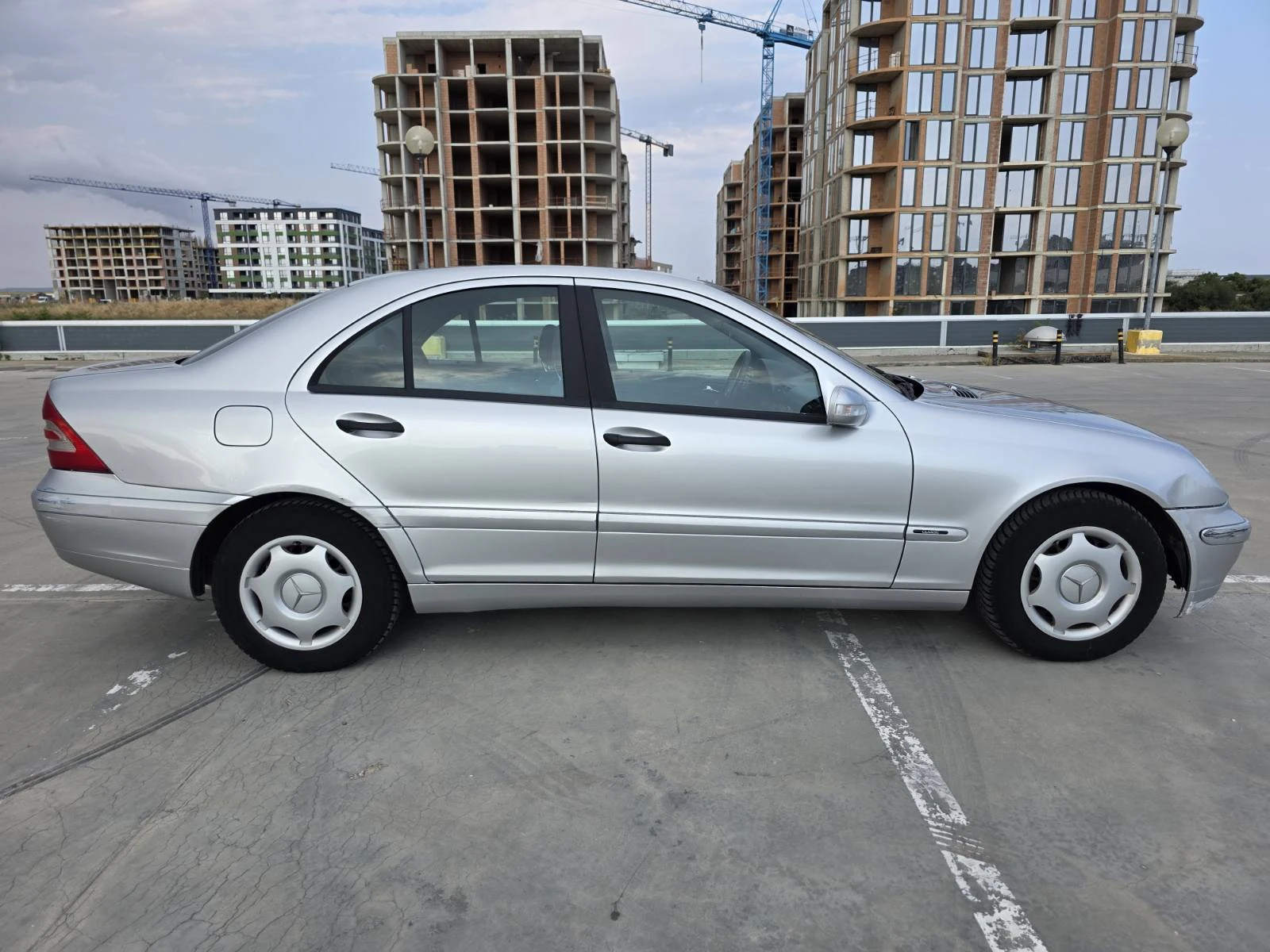 Mercedes-Benz C 180  - изображение 6