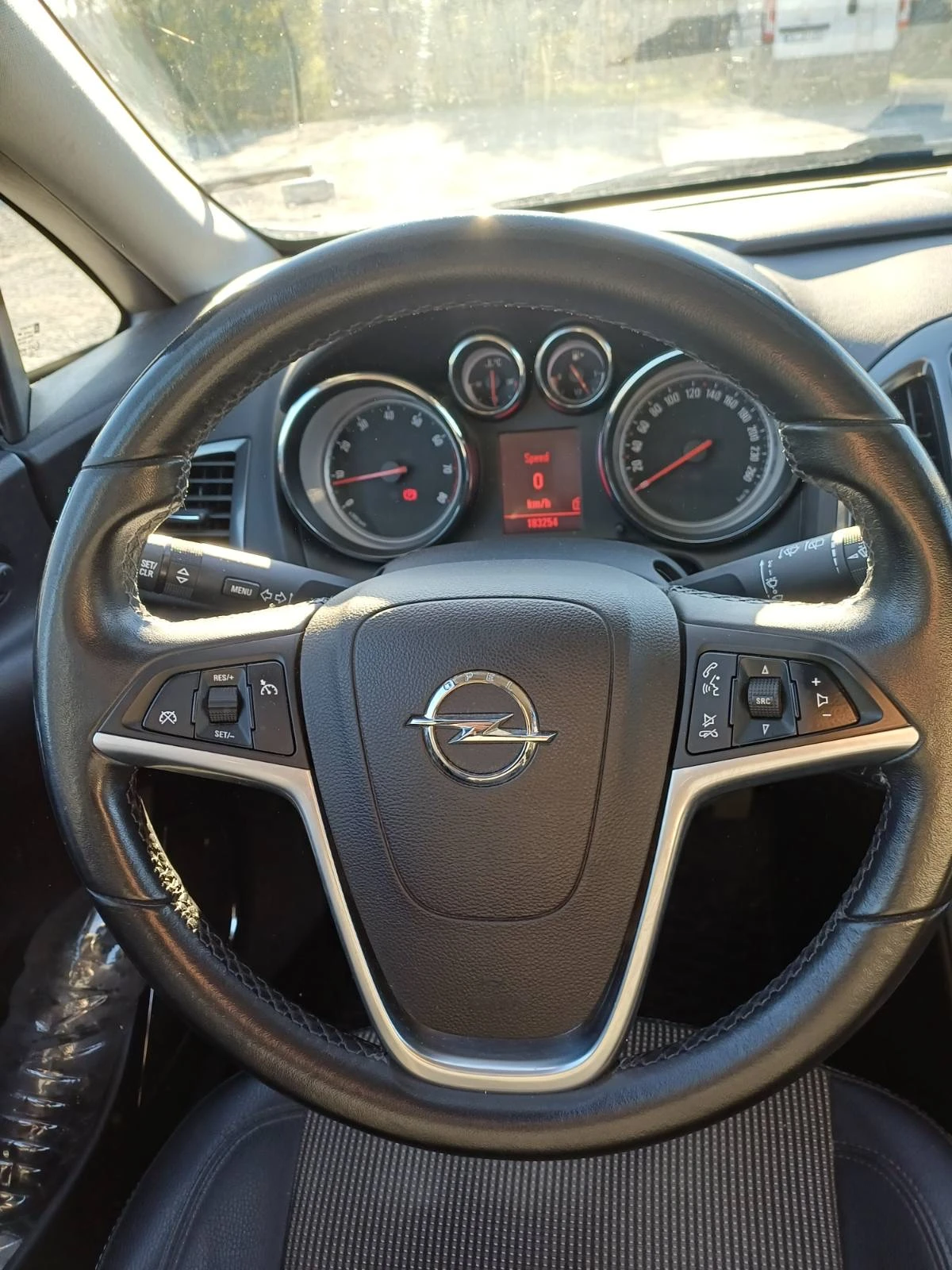 Opel Astra 1.4T - изображение 9