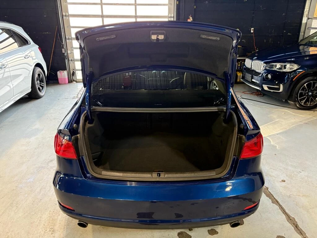 Audi A3 * 4dr quattro 2.0T Komfort* * ЦЕНА ДО БЪЛГАРИЯ!*  - изображение 7