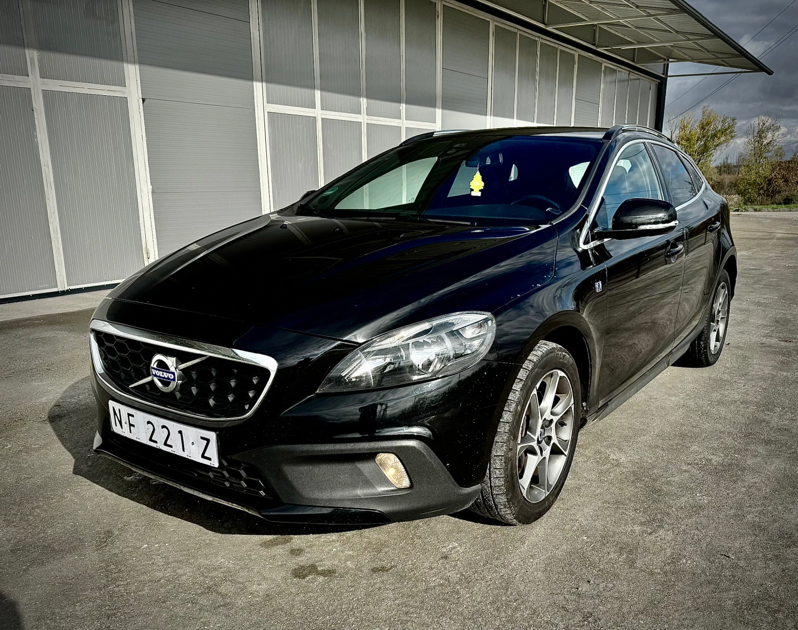 Volvo V40 Cross Country 2.0 D2 Ocean Race  | Mobile.bg   1