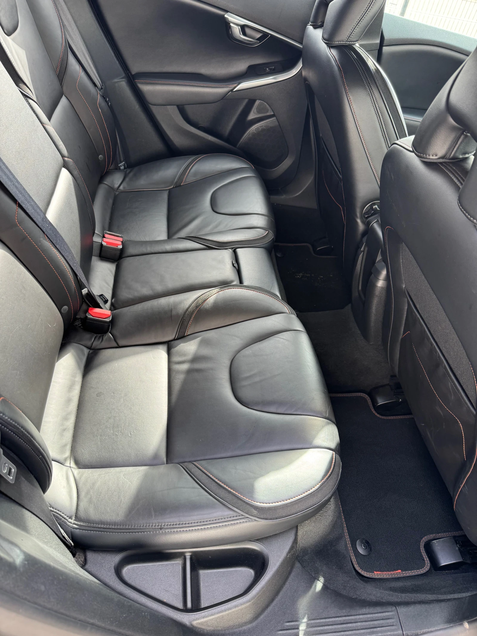 Volvo V40 Cross Country 2.0 D2 Ocean Race  | Mobile.bg   11