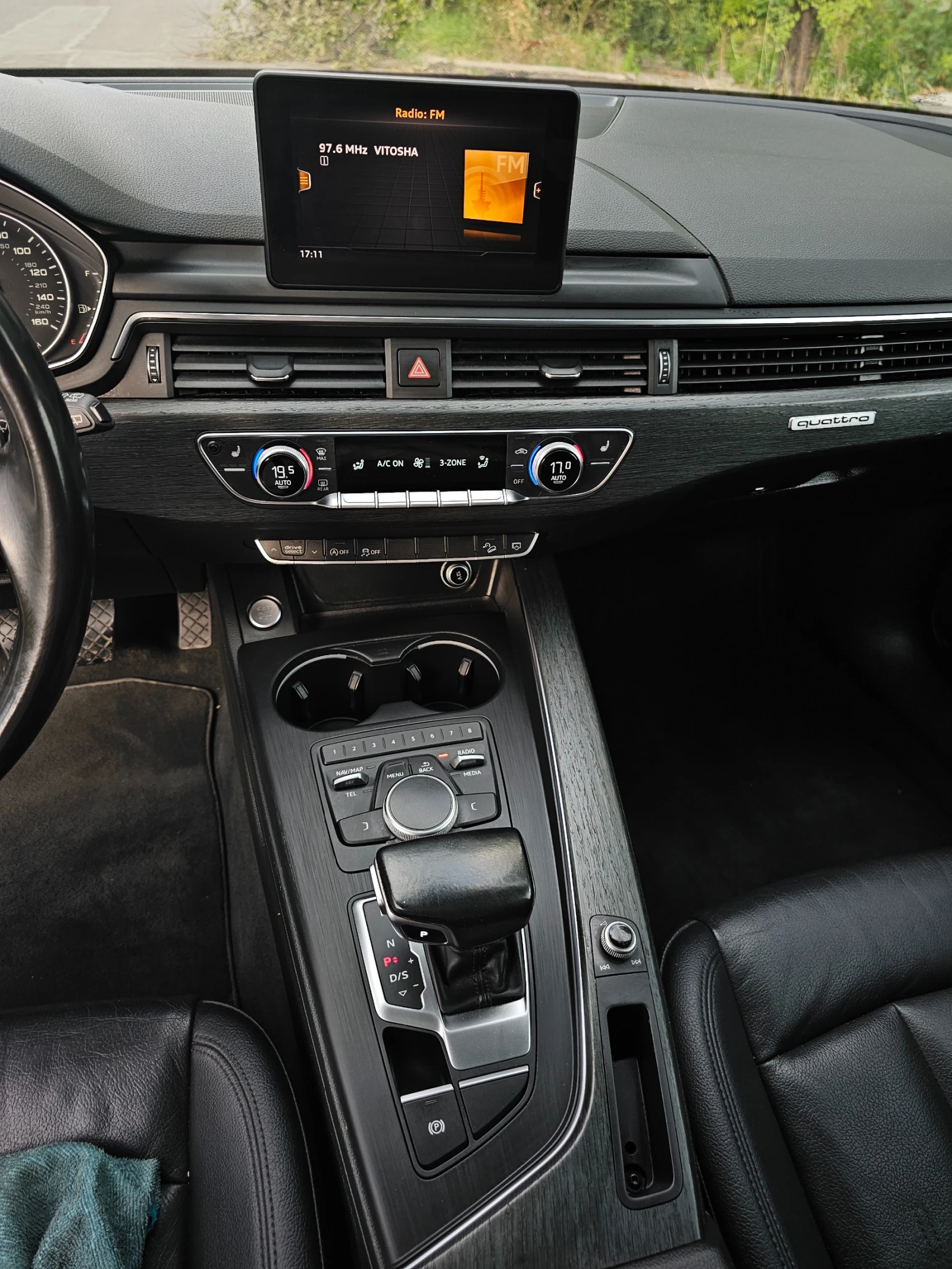 Audi A4 Allroad 2.0 TFSI, снимка 10 - Автомобили и джипове - 53436581