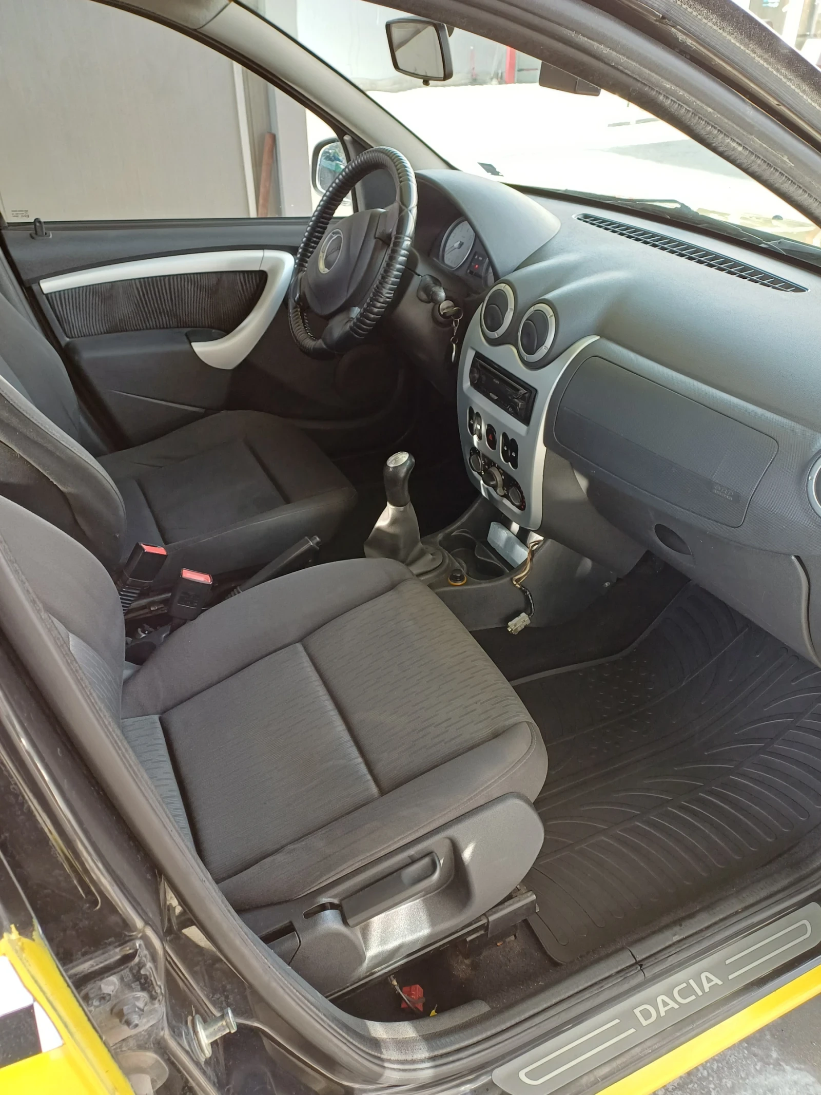 Dacia Sandero 1.6/87�.� | Mobile.bg � ����������� 7