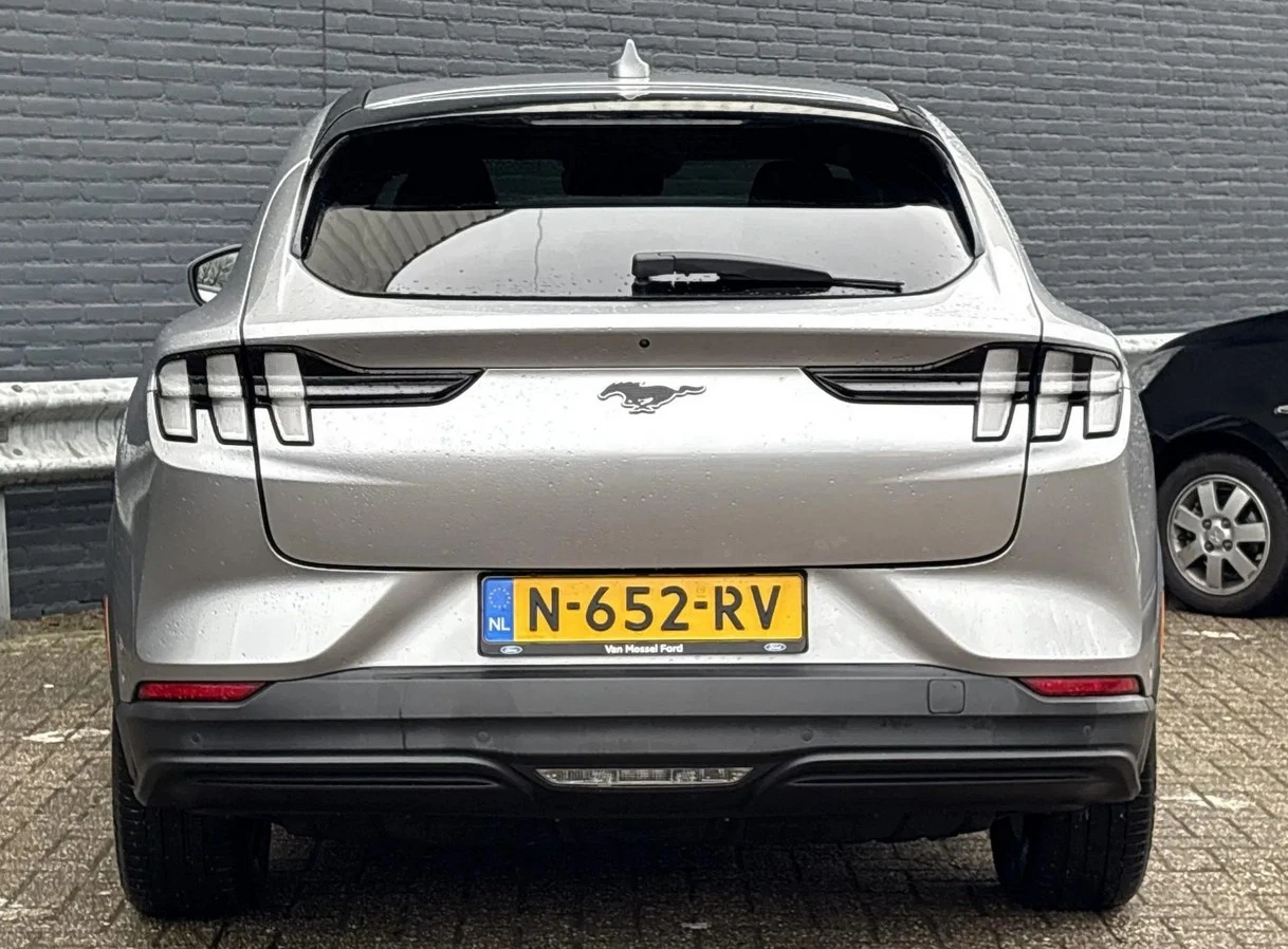 Ford Mustang Mach-E 76 КВ, Лизинг, Перфектна - изображение 8