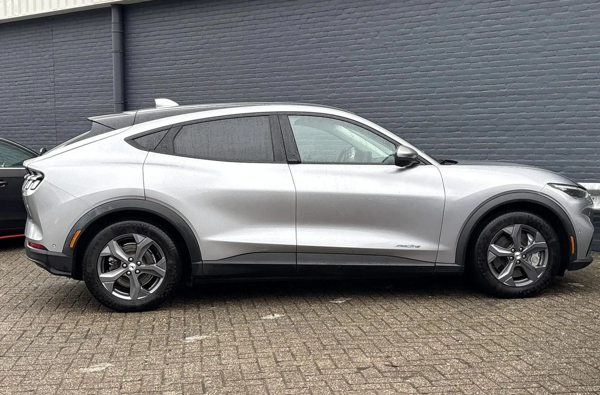 Ford Mustang Mach-E 76 КВ, Лизинг, Перфектна - изображение 9