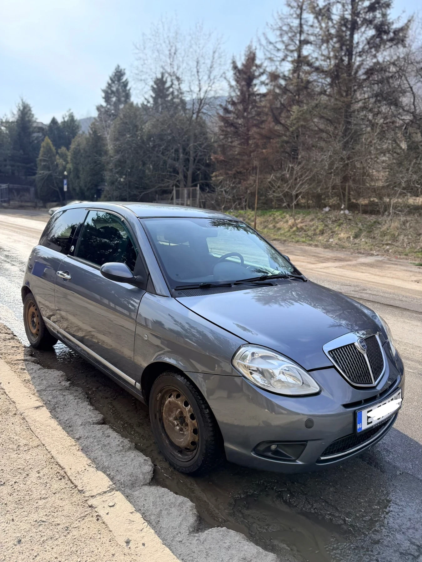 Lancia Ypsilon Lancia Ypsilon 1.4 бензин + фабрична газ, снимка 4 - Автомобили и джипове - 53871394