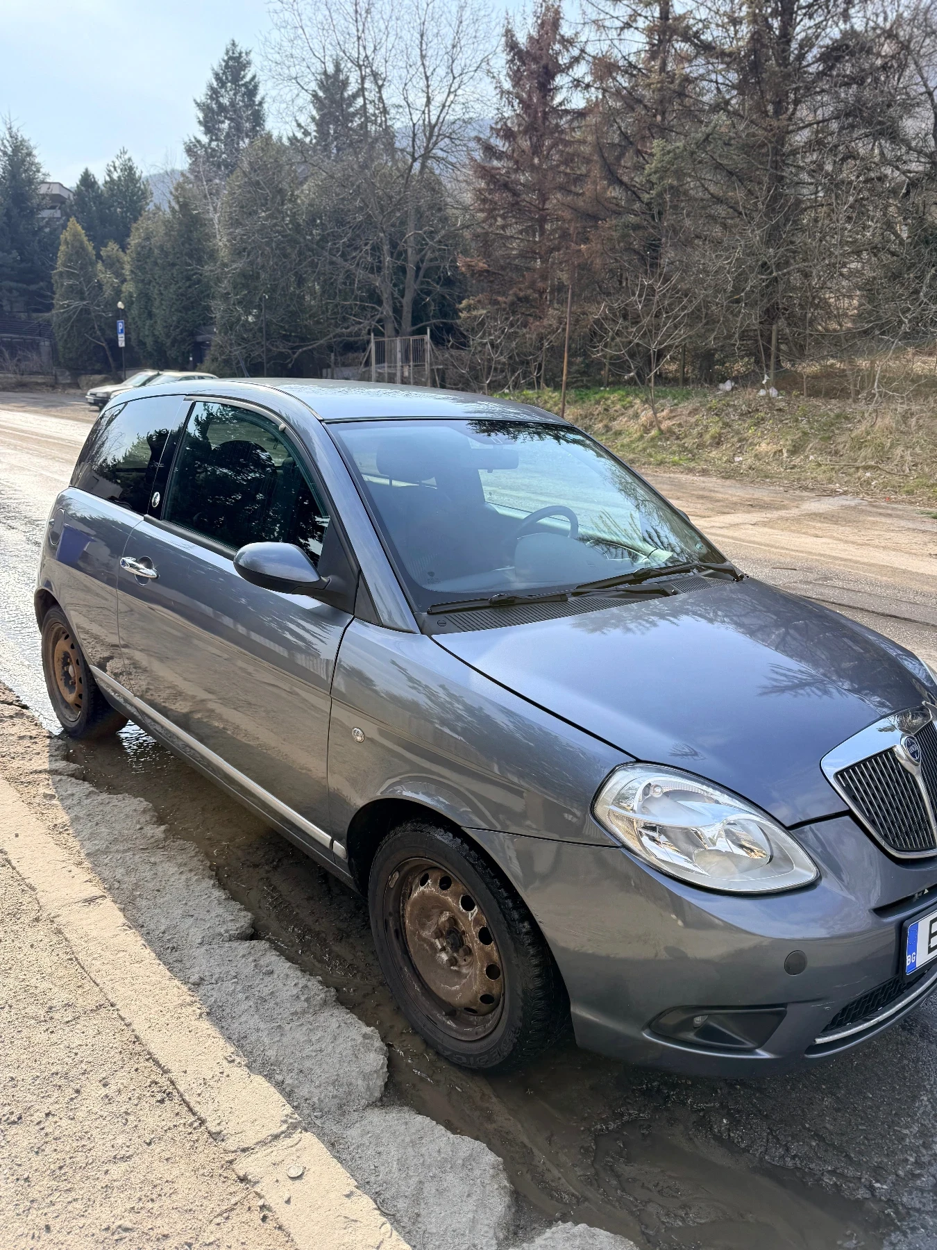 Lancia Ypsilon Lancia Ypsilon 1.4 бензин + фабрична газ, снимка 3 - Автомобили и джипове - 53871394