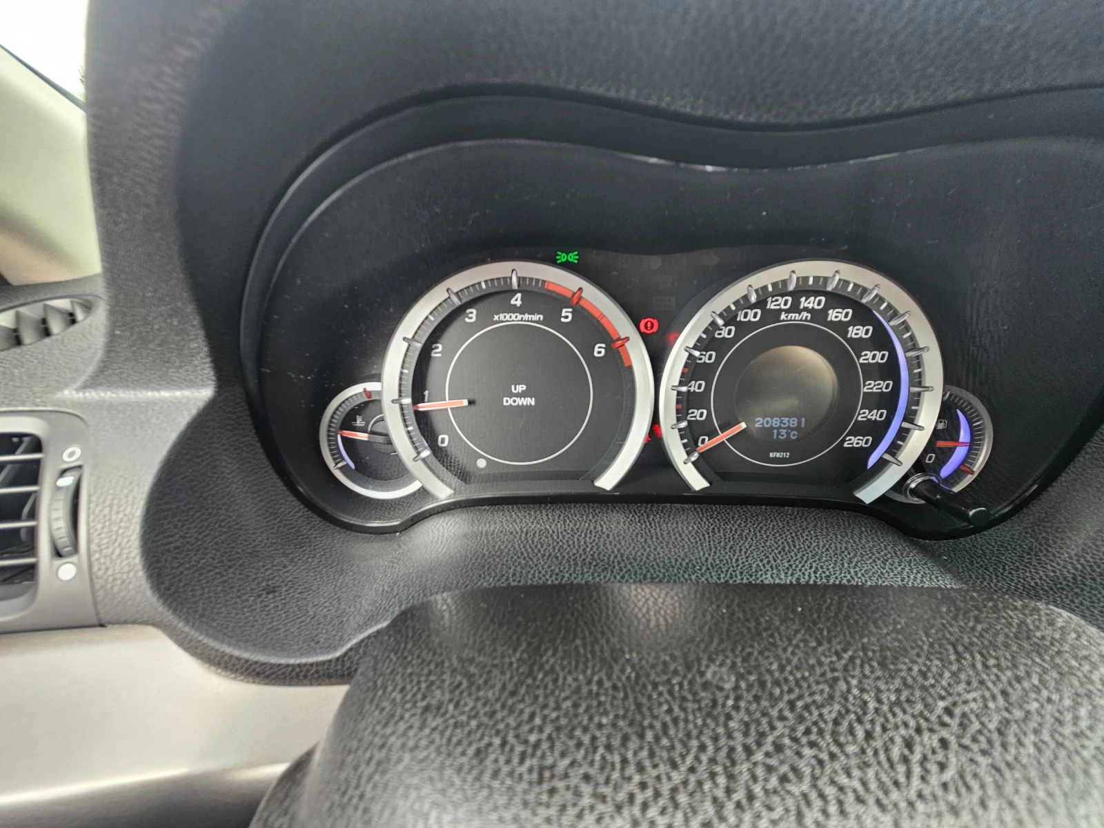 Honda Accord 2200куб.150к.с Новият Фейс!!!, снимка 13 - Автомобили и джипове - 54080864