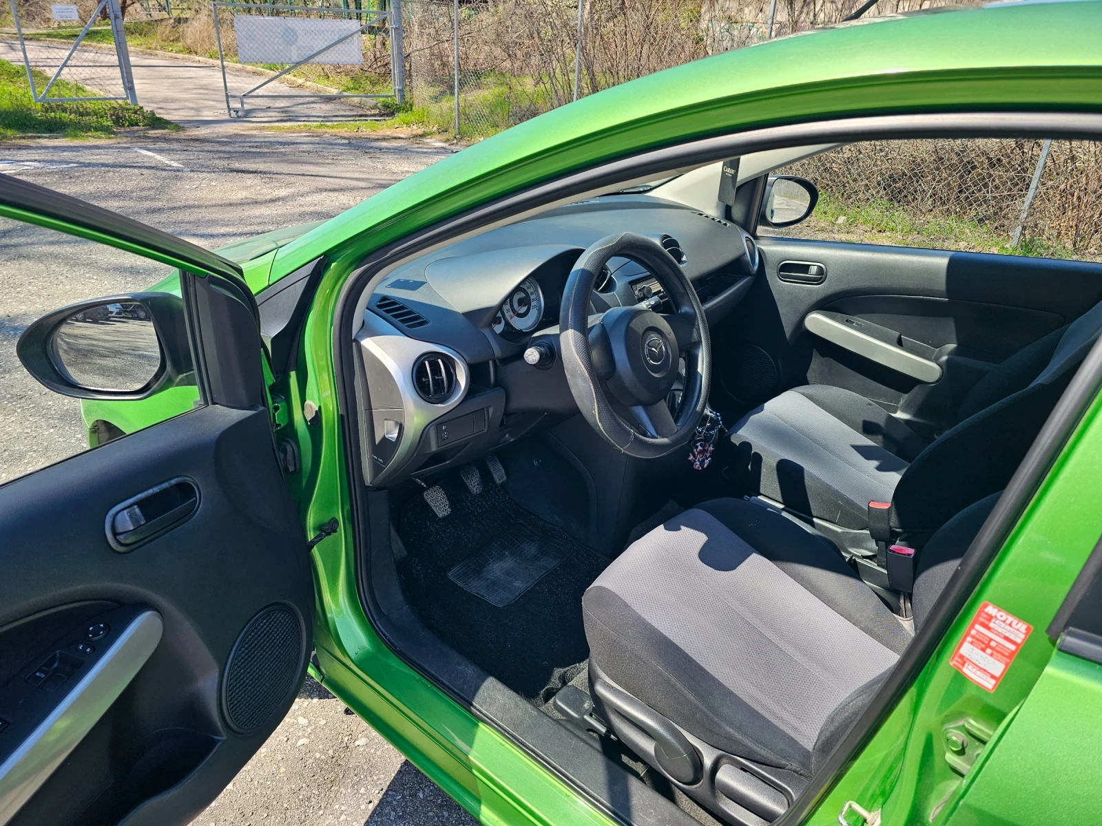 Mazda 2 1.4D | Mobile.bg � ����������� 9