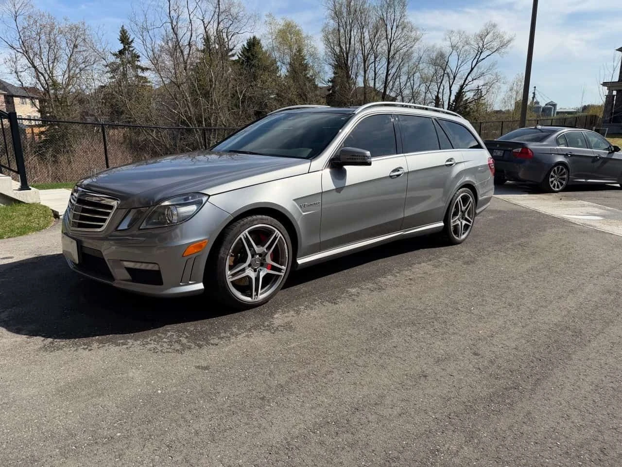 Mercedes-Benz E 63 AMG * ГЛАВНО ПРЕДСТАВИТЕЛСТВО* KEY LESS* ДИСТРОНИК* ПА, снимка 2 - Автомобили и джипове - 54549685