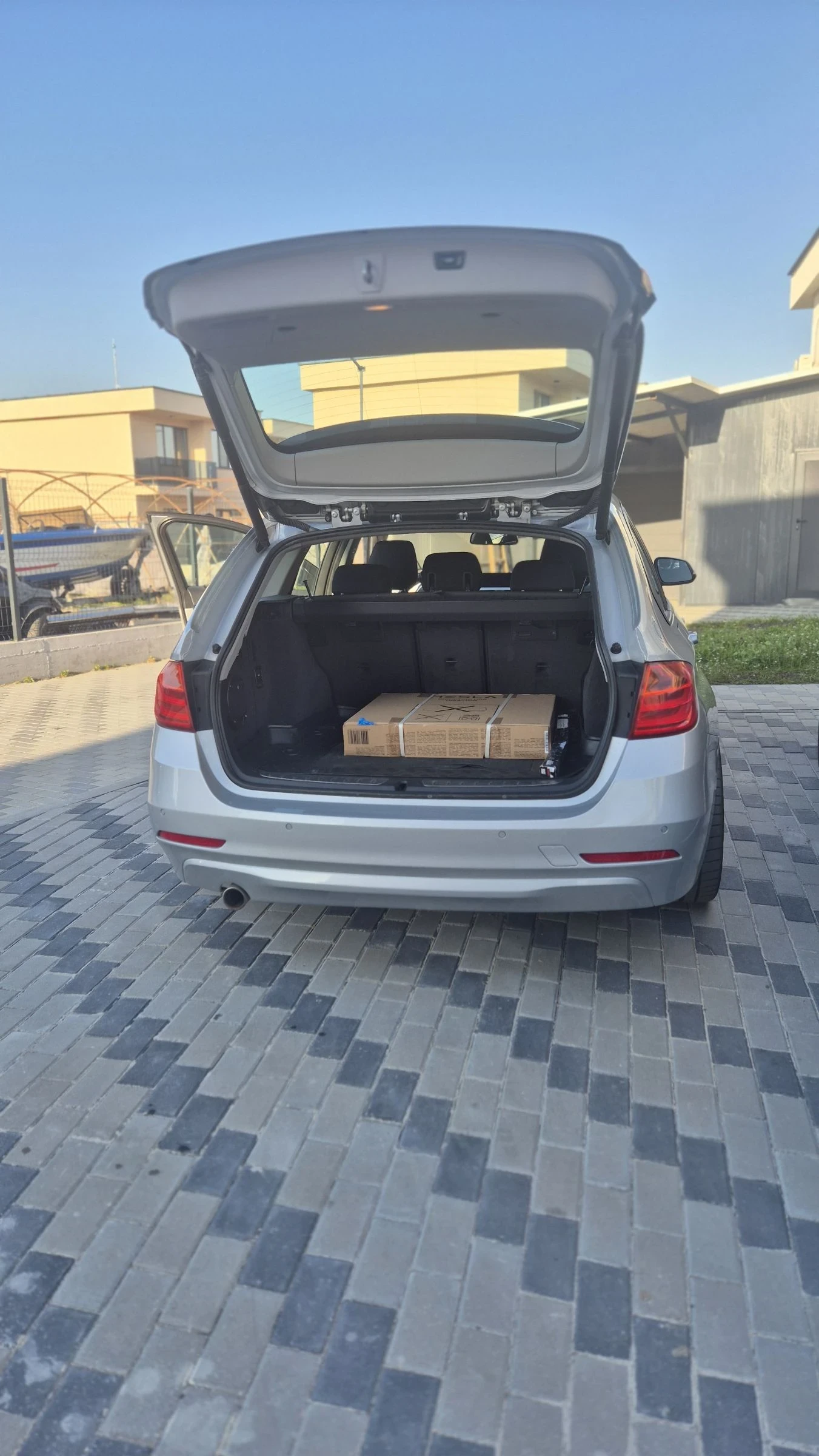 BMW 320, снимка 9 - Автомобили и джипове - 54581902