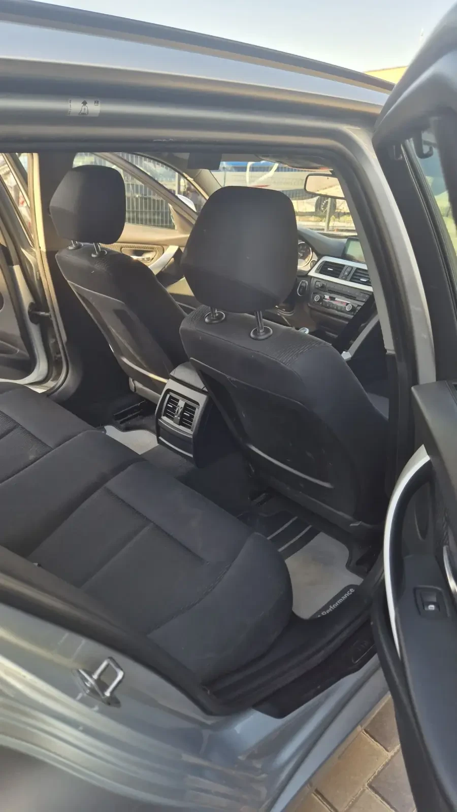 BMW 320, снимка 11 - Автомобили и джипове - 54581902