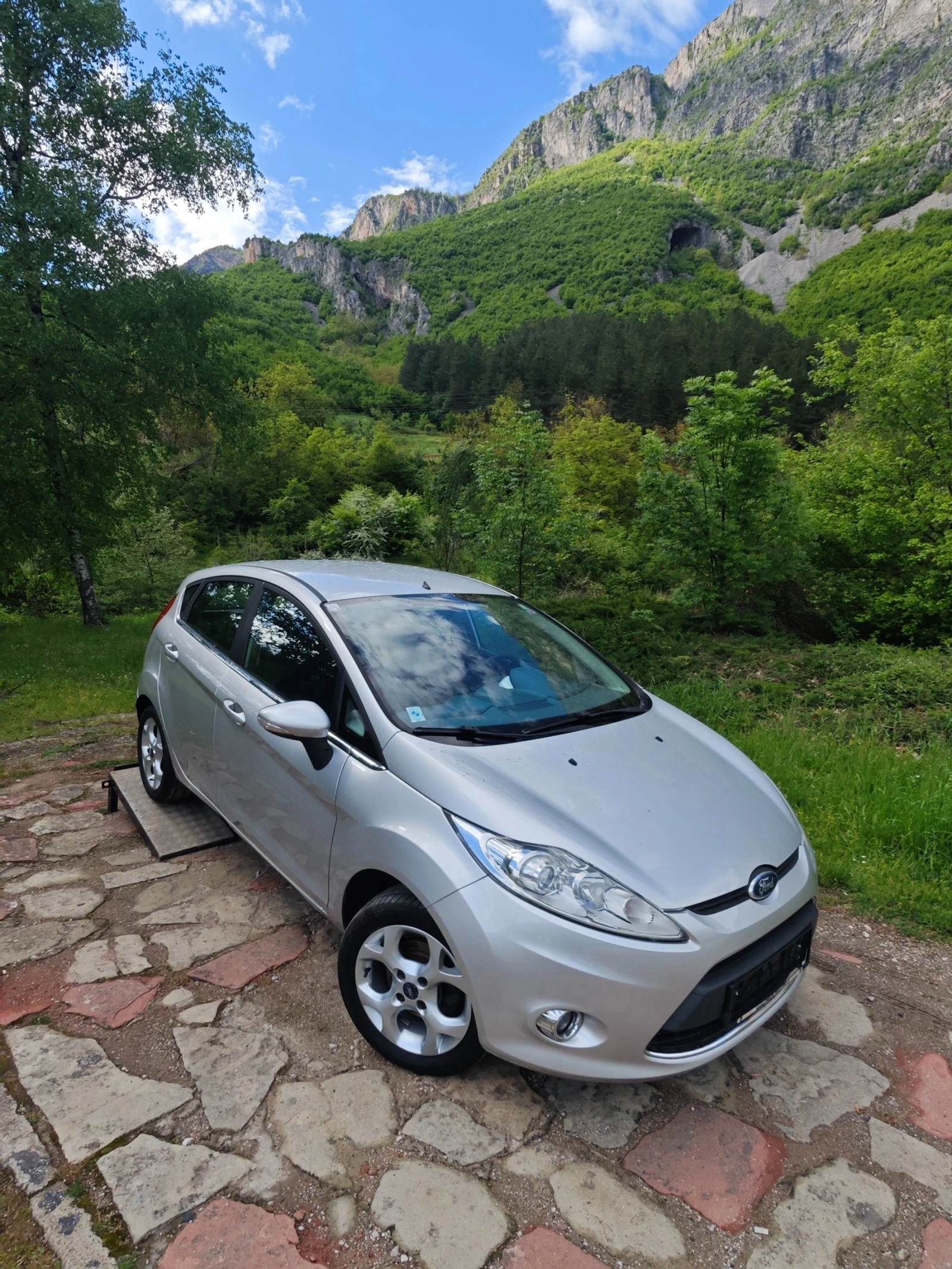 Ford Fiesta 1.3I НОВ ВНОС