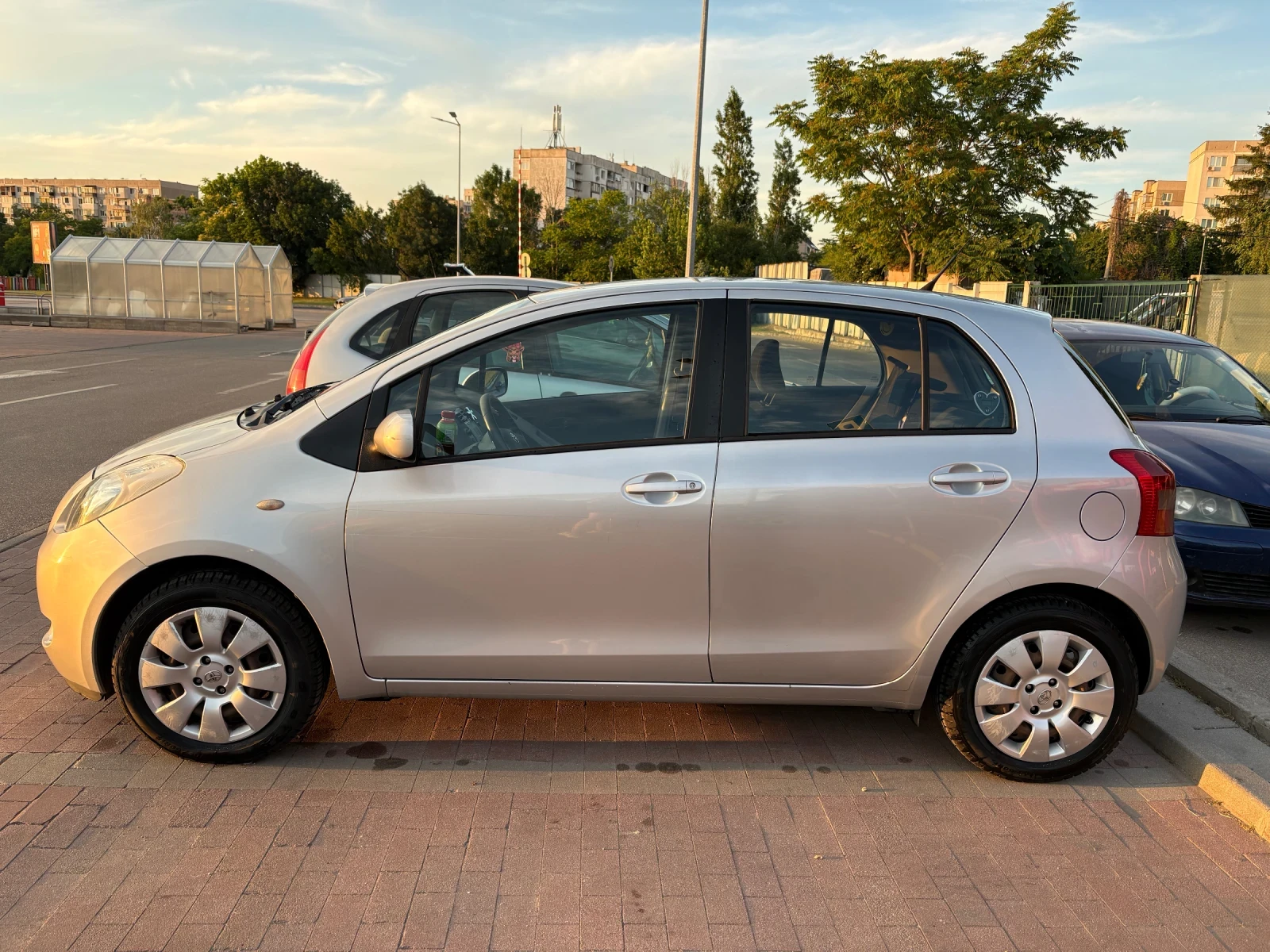 Toyota Yaris, снимка 2 - Автомобили и джипове - 55386152