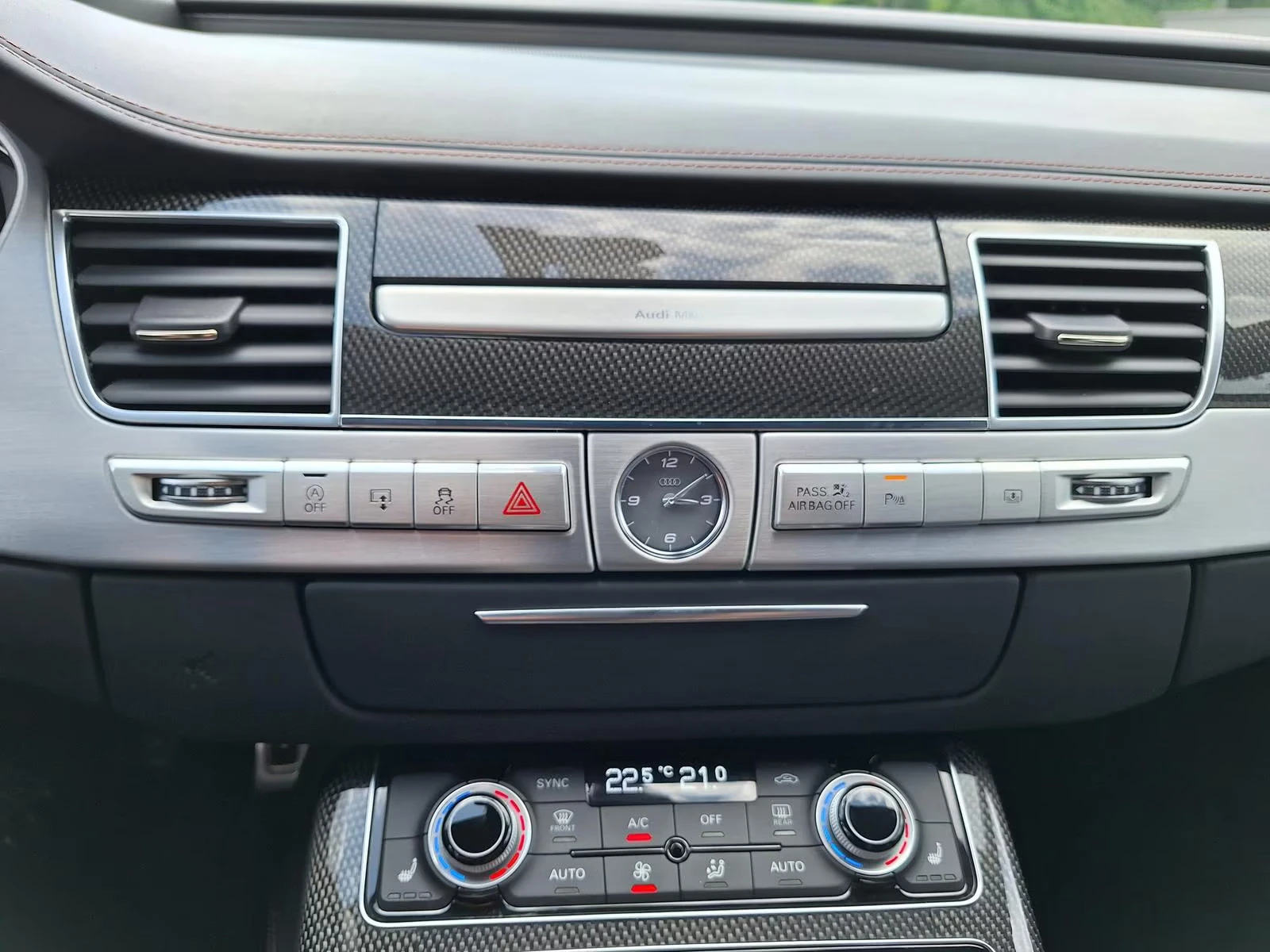Audi S8 PLUS/605HP/QUTTRO/KERAMIK/CAM/HUD/701z, снимка 15 - Автомобили и джипове - 55486909