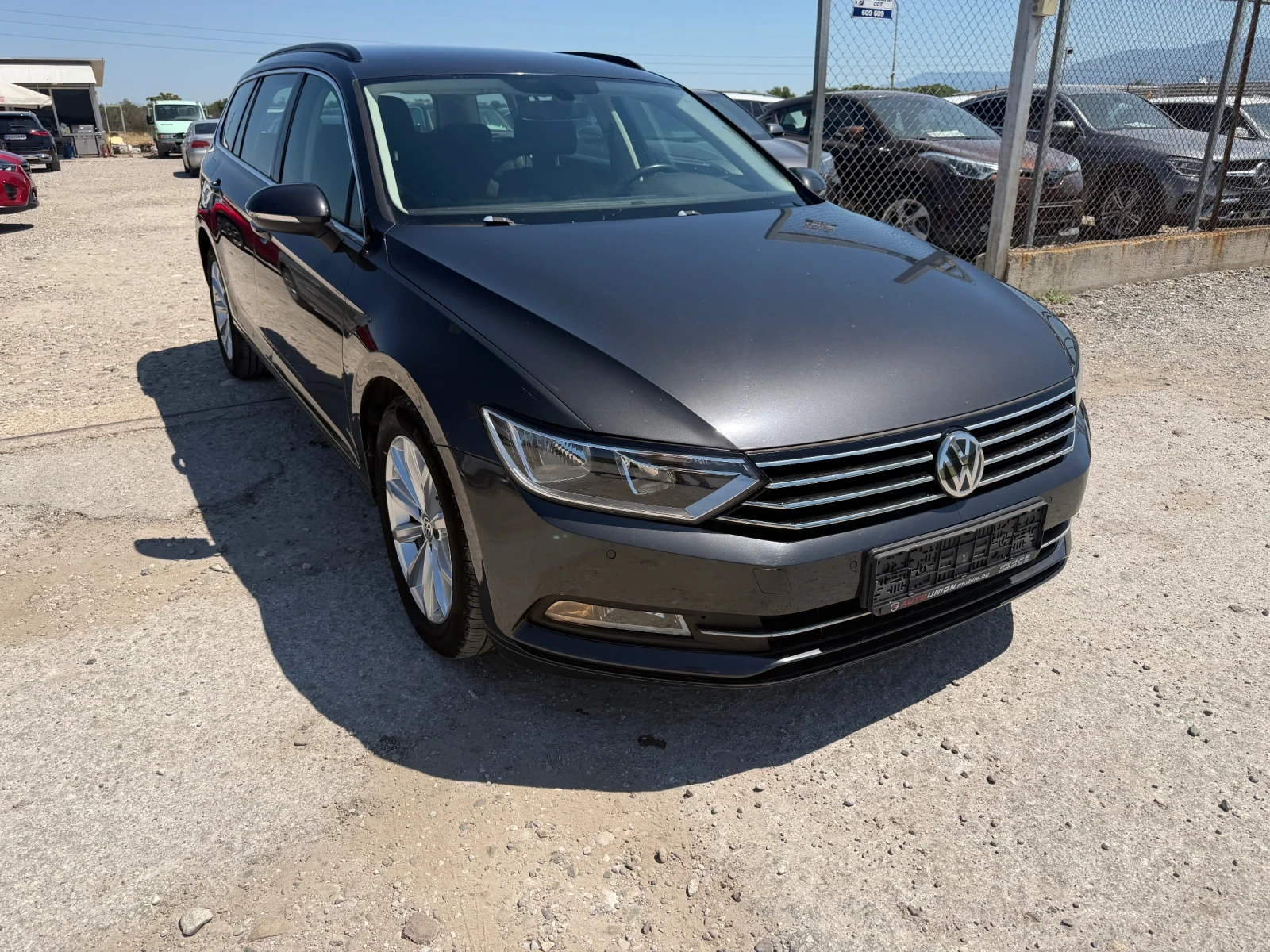 VW Passat 2.0 TDI* 150кс* DSG * Distronic* Navi* ErgoComfort, снимка 3 - Автомобили и джипове - 55502173
