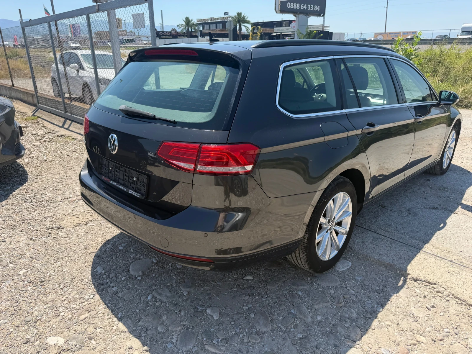 VW Passat 2.0 TDI* 150кс* DSG * Distronic* Navi* ErgoComfort, снимка 5 - Автомобили и джипове - 55502173