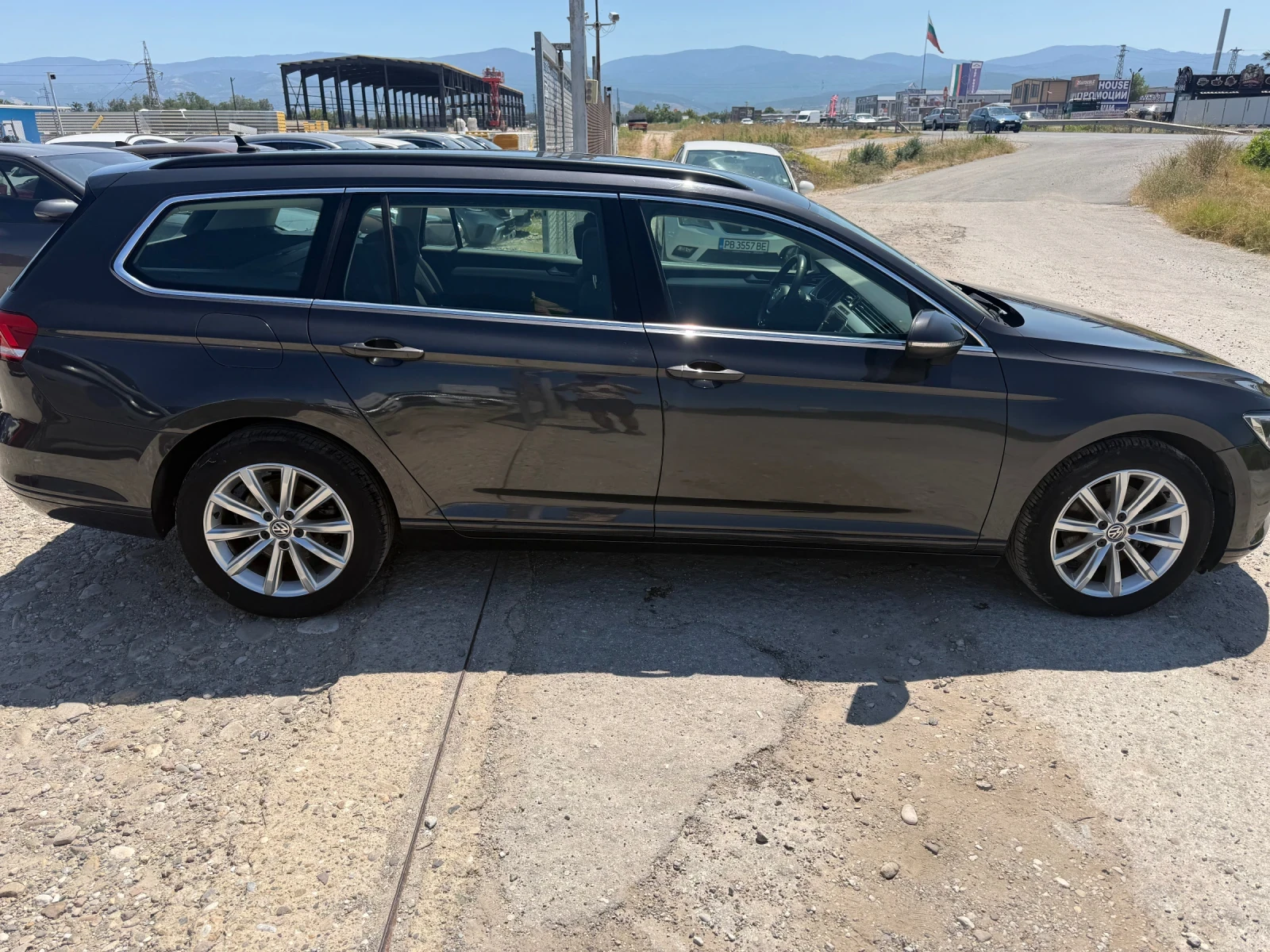 VW Passat 2.0 TDI* 150кс* DSG * Distronic* Navi* ErgoComfort, снимка 4 - Автомобили и джипове - 55502173