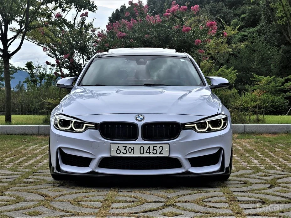 BMW 320, снимка 4 - Автомобили и джипове - 55608131