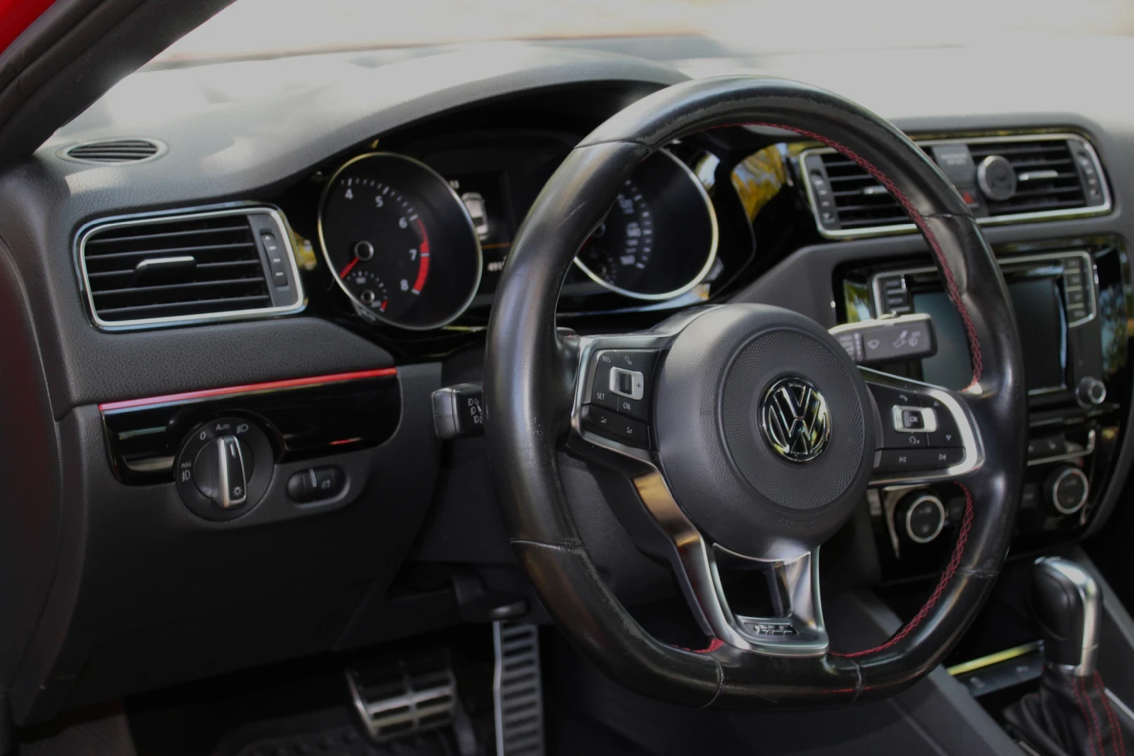 VW Golf Jetta GLI/GTI 2.0 TSI 211кс DSG, снимка 8 - Автомобили и джипове - 56064144