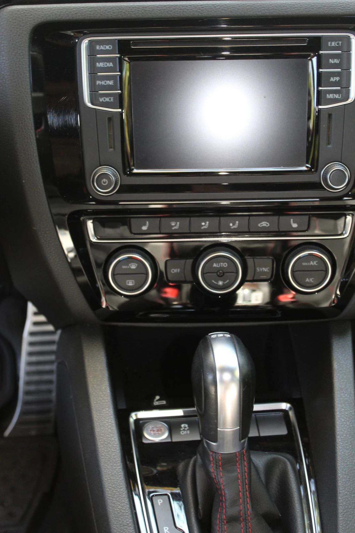 VW Golf Jetta GLI/GTI 2.0 TSI 211кс DSG, снимка 11 - Автомобили и джипове - 56064144