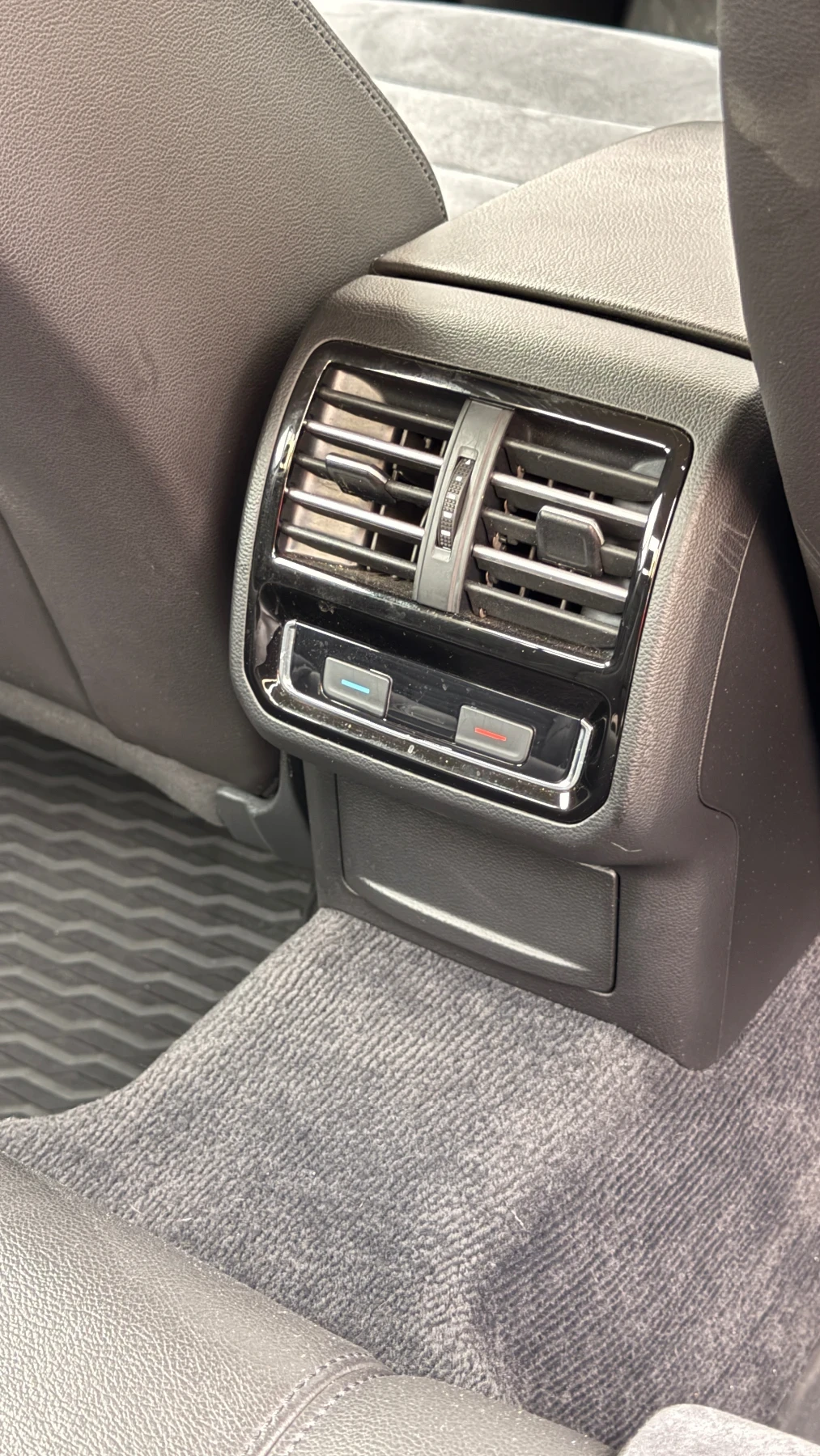 VW Passat B8, снимка 14 - Автомобили и джипове - 56612773