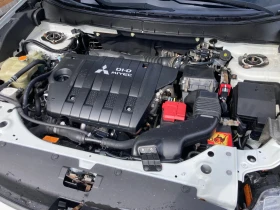 Mitsubishi Outlander 2.2 D-ID 4X4, снимка 8