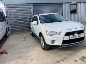 Mitsubishi Outlander 2.2 D-ID 4X4, снимка 2