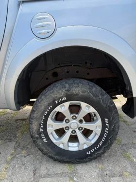 Mitsubishi L200 Пикап, снимка 6