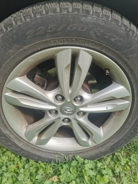 Hyundai IX35 - 350 € / 684.54 лв. - 45993289 5