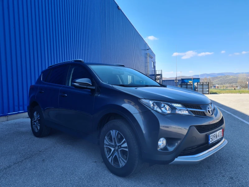 Toyota Rav4 2.2 D4D, снимка 1 - Автомобили и джипове - 46965510