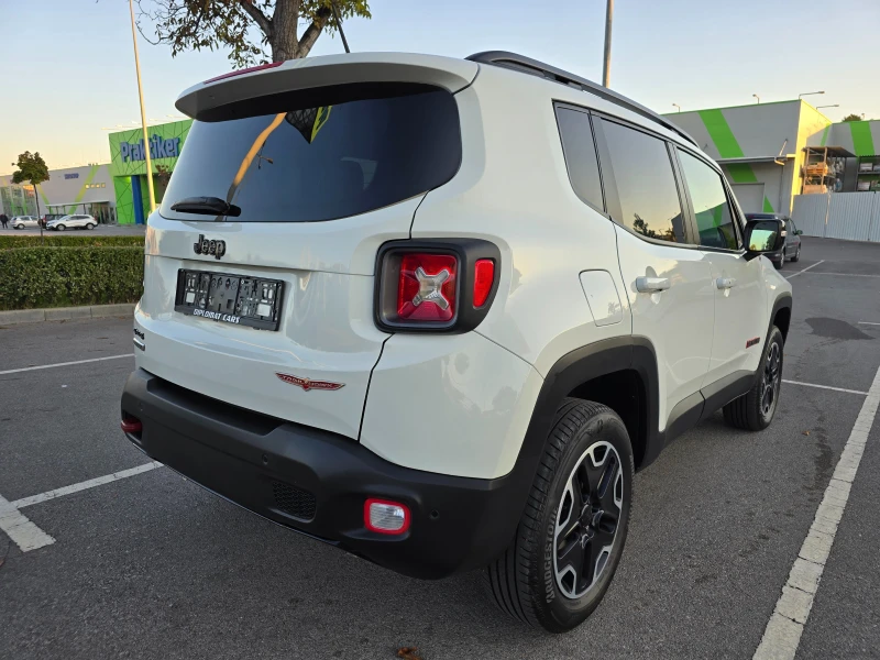 Jeep Renegade TRAIL HAWK 2.0 Multijet 2 -170kc 4x4, снимка 4 - Автомобили и джипове - 47391010