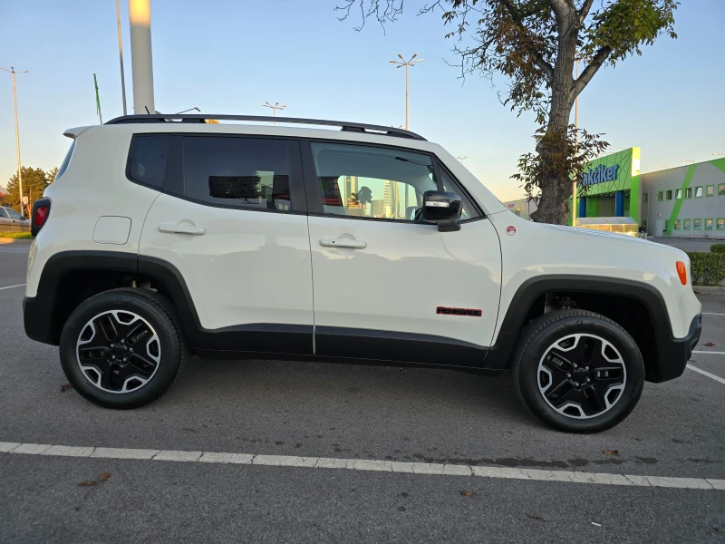 Jeep Renegade TRAILHAWK 2.0 Multijet 2 -170kc 4x4, снимка 3 - Автомобили и джипове - 47391010