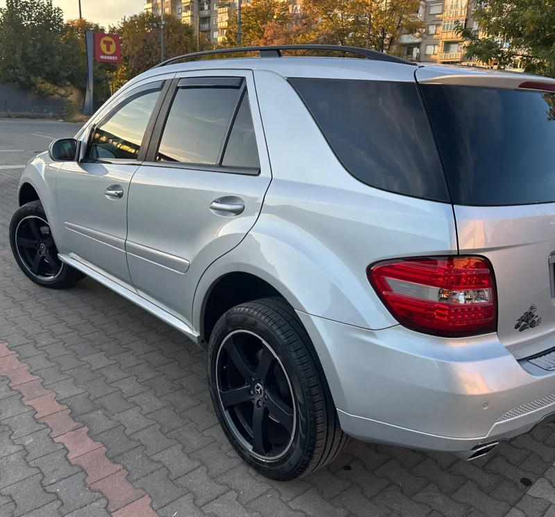 Mercedes-Benz ML 350 АГУ, снимка 13 - Автомобили и джипове - 47739277