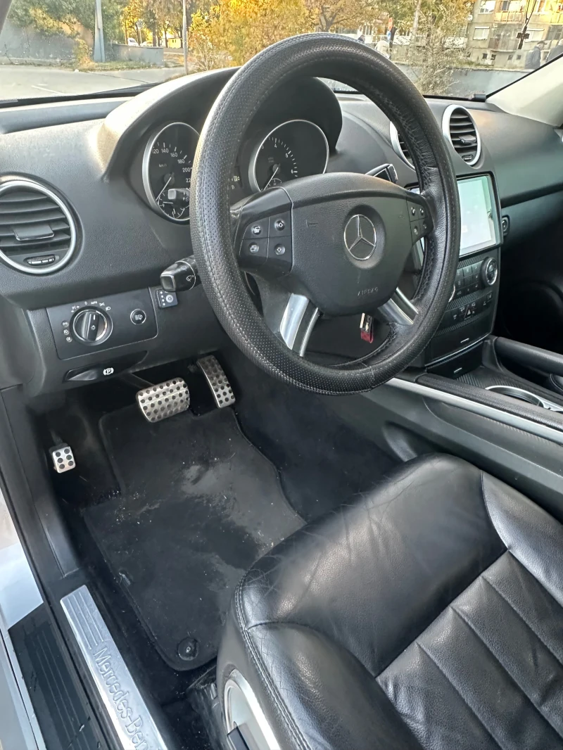 Mercedes-Benz ML 350 АГУ, снимка 11 - Автомобили и джипове - 47739277