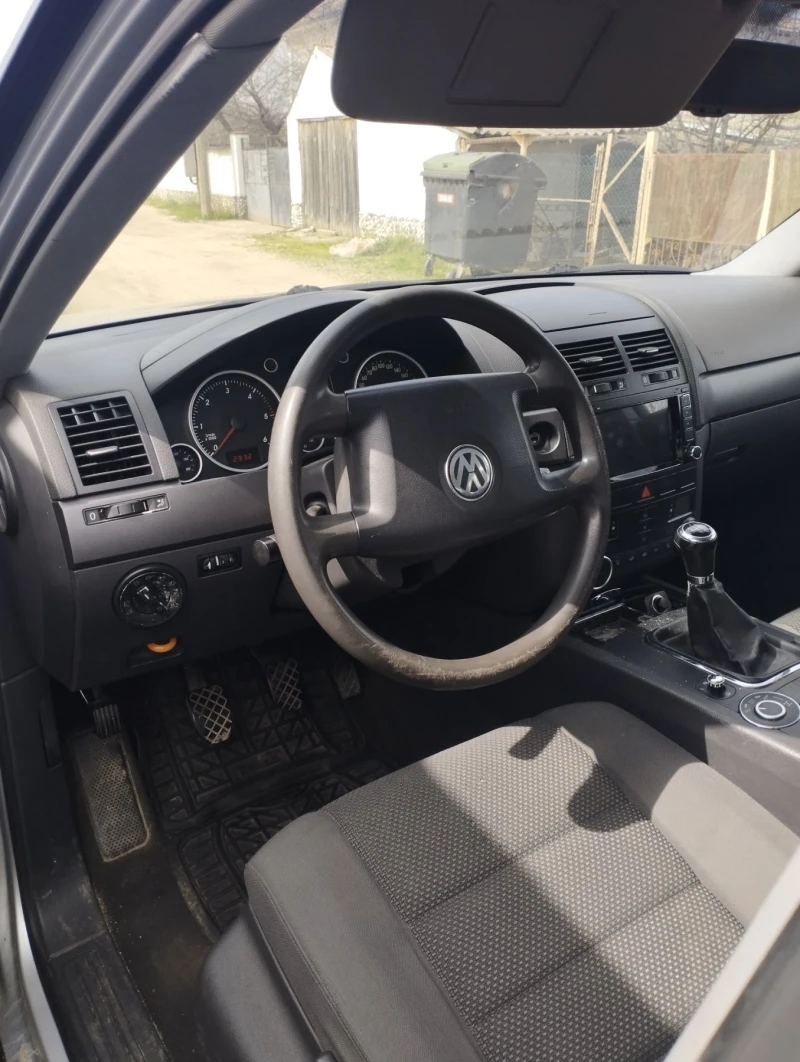 VW Touareg 2.5 TDI, снимка 4 - Автомобили и джипове - 49641393