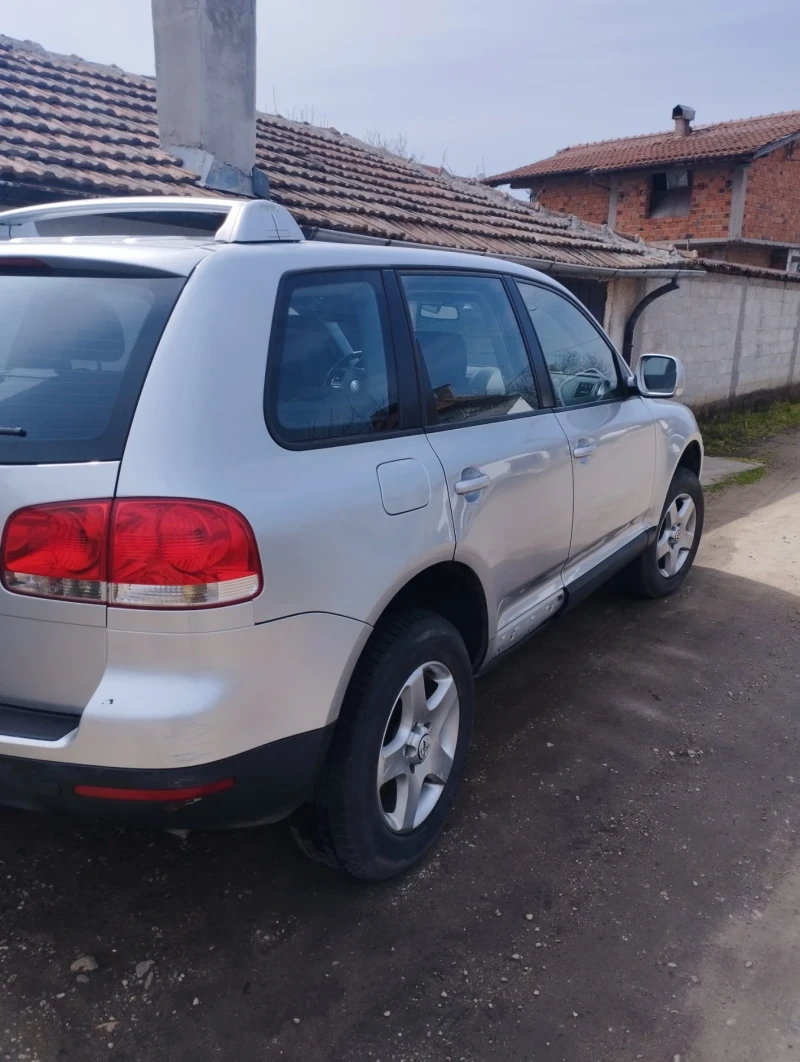 VW Touareg 2.5 TDI, снимка 3 - Автомобили и джипове - 49641393