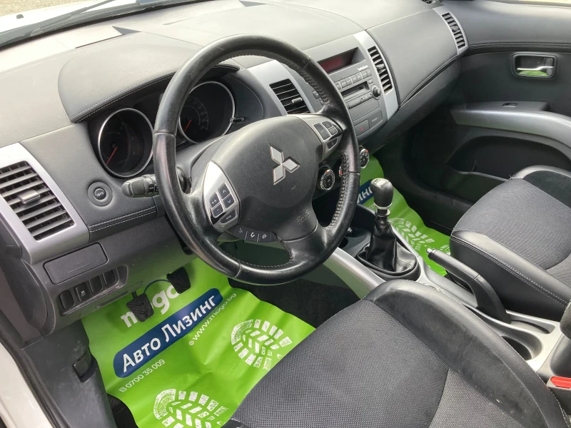 Mitsubishi Outlander 2.2 D-ID 4X4, снимка 11 - Автомобили и джипове - 49763882