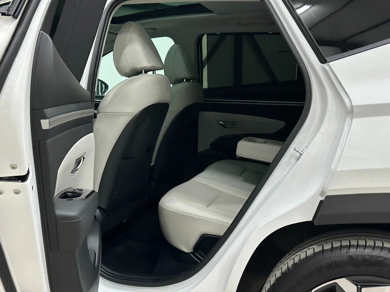 Hyundai Tucson * MHEV* EXECUTIVE* 4x4* ГАРАНЦИЯ* , снимка 13 - Автомобили и джипове - 50750975