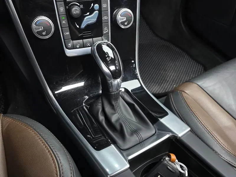 Volvo XC60 D5 Awd 1St Generation | Mobile.bg � ����������� 9