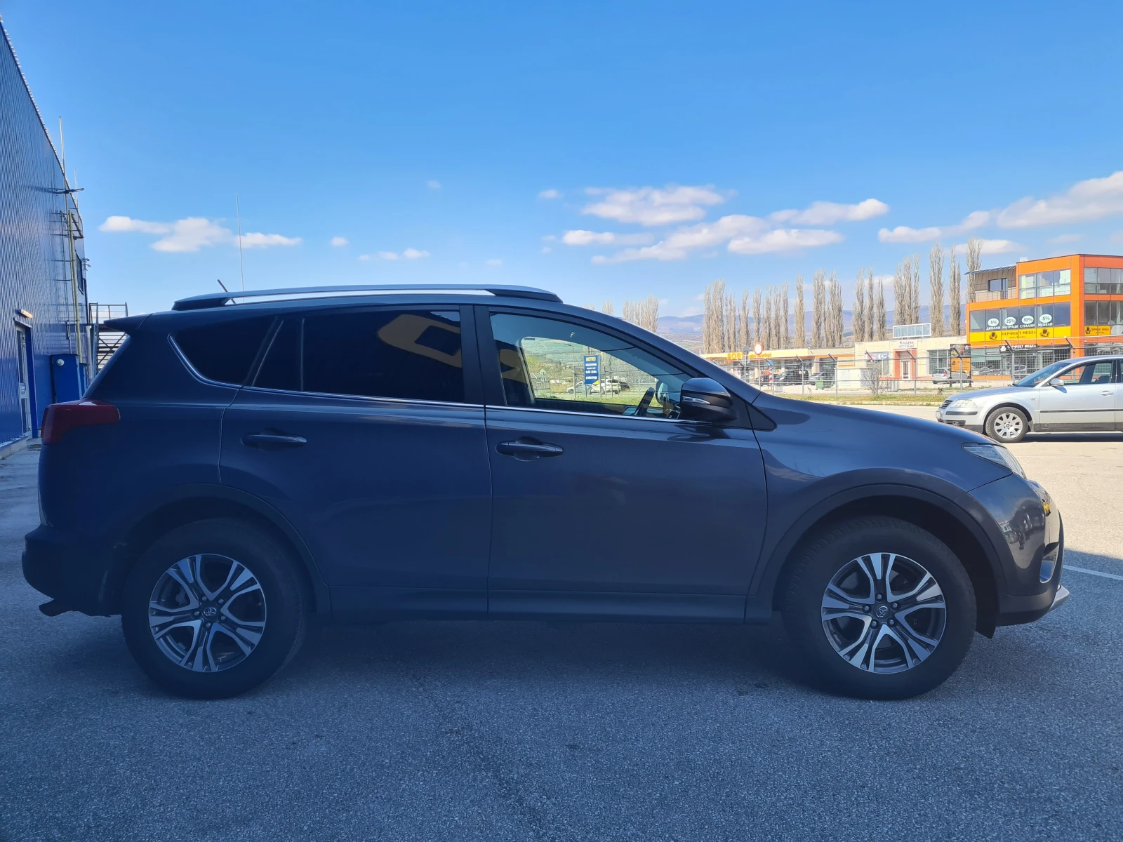 Toyota Rav4 2.2 D4D - изображение 2