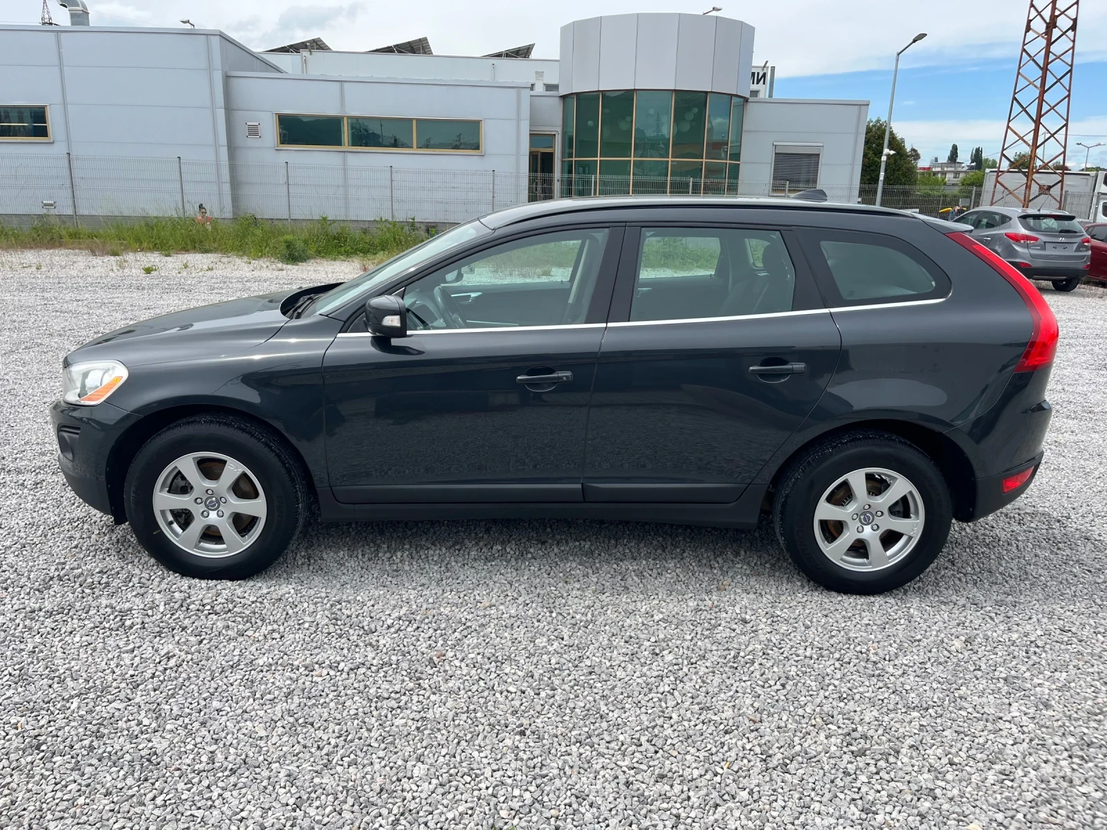Volvo XC60 2.4D5-175k.c. - изображение 3