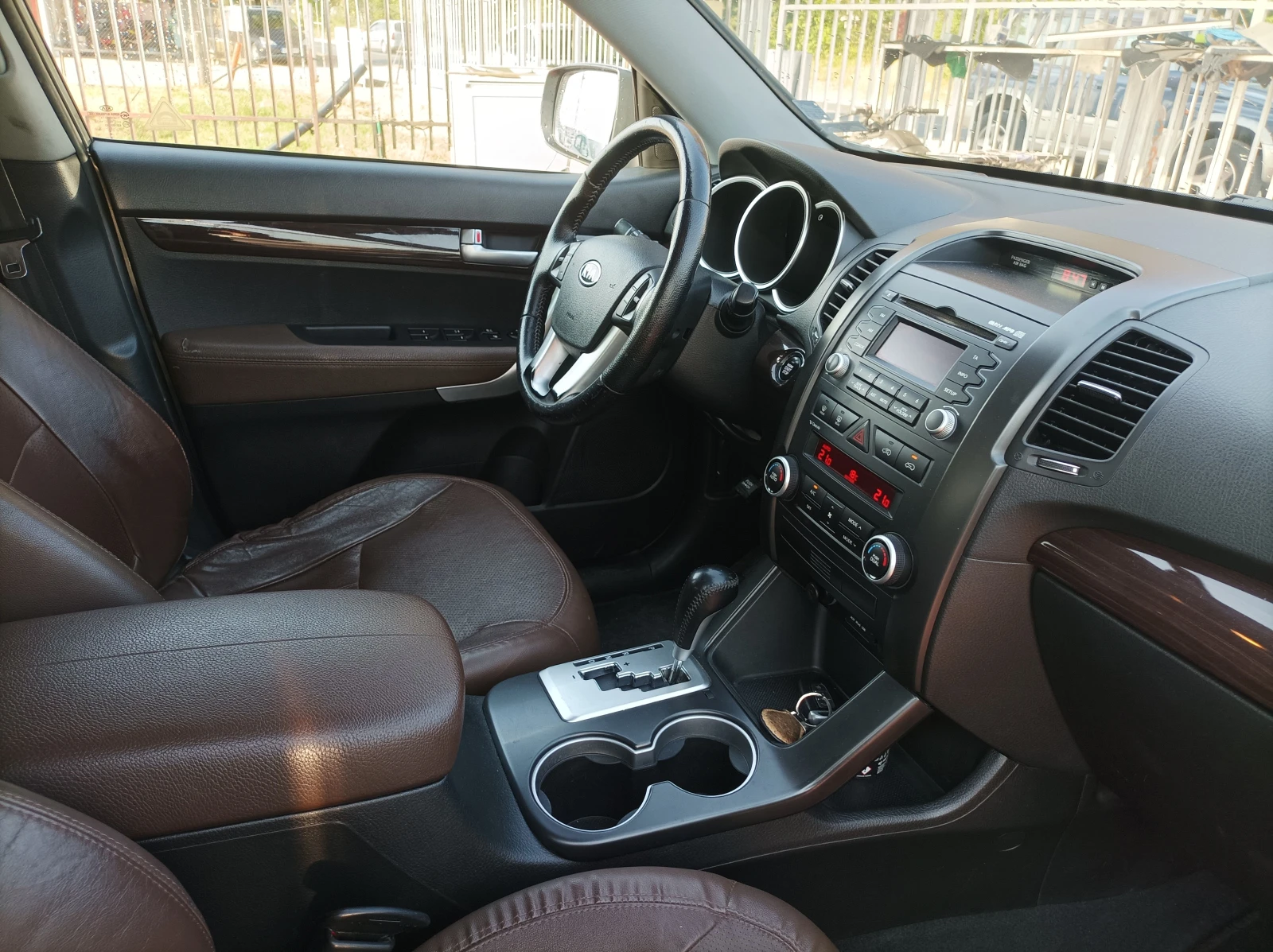 Kia Sorento 2.2 CRDI -4X4/AVTOMAT -ЛИЗИНГ  - изображение 9