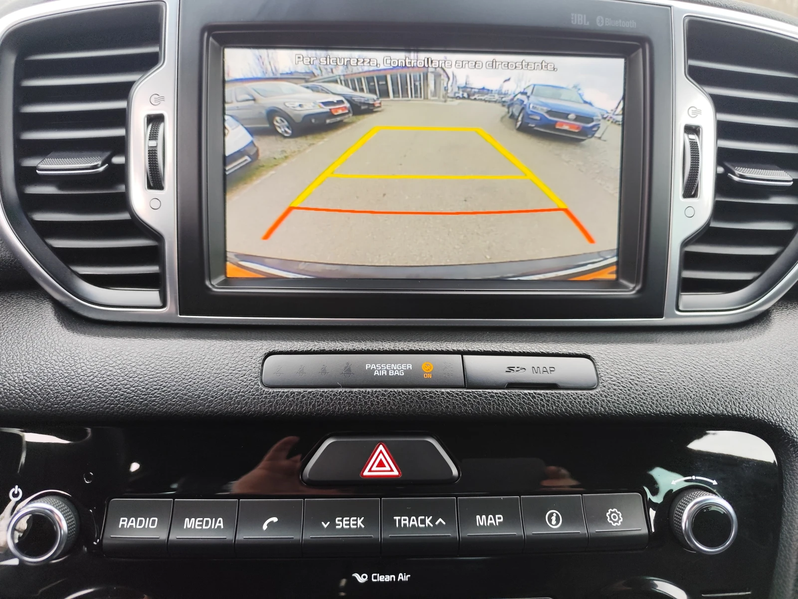 Kia Sportage 2.0CRDi* 4X4* LED* АВТОМАТИК* КОЖА* EURO6B ПОДГРЕВ - изображение 10