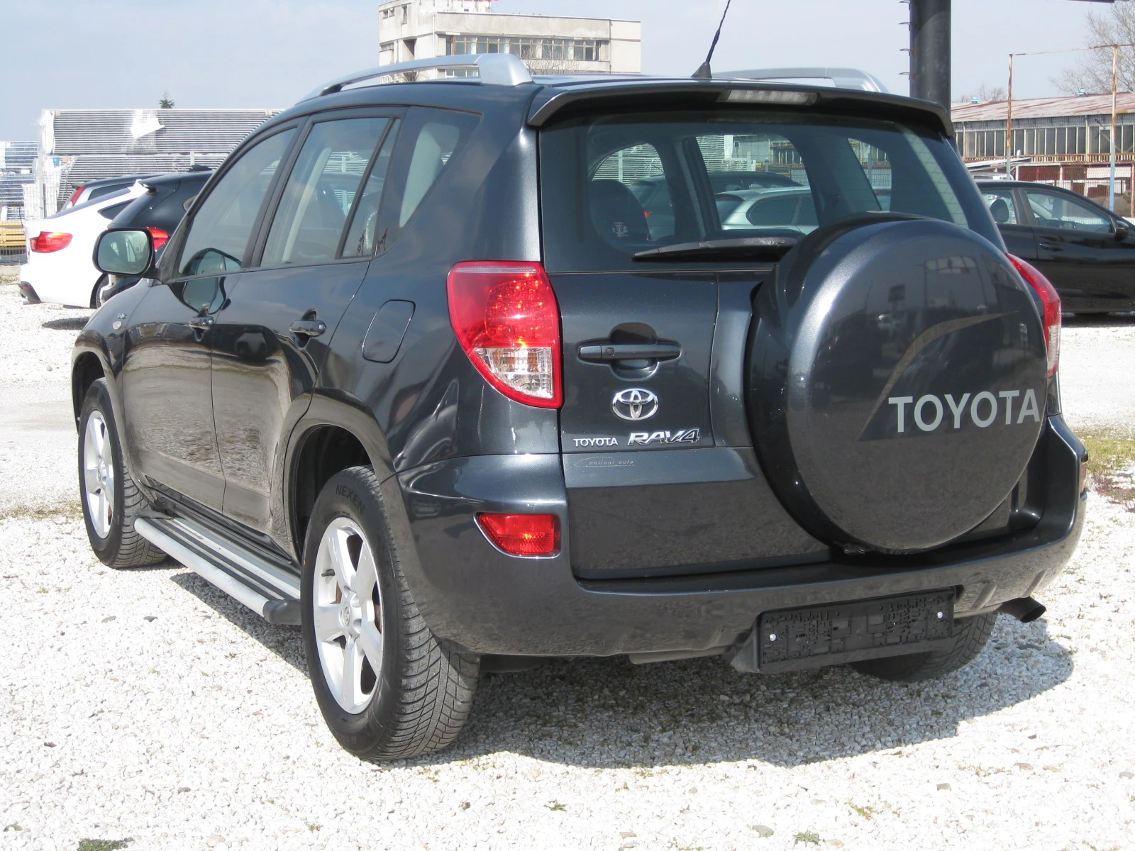 Toyota Rav4 D4D, снимка 7 - Автомобили и джипове - 53893055