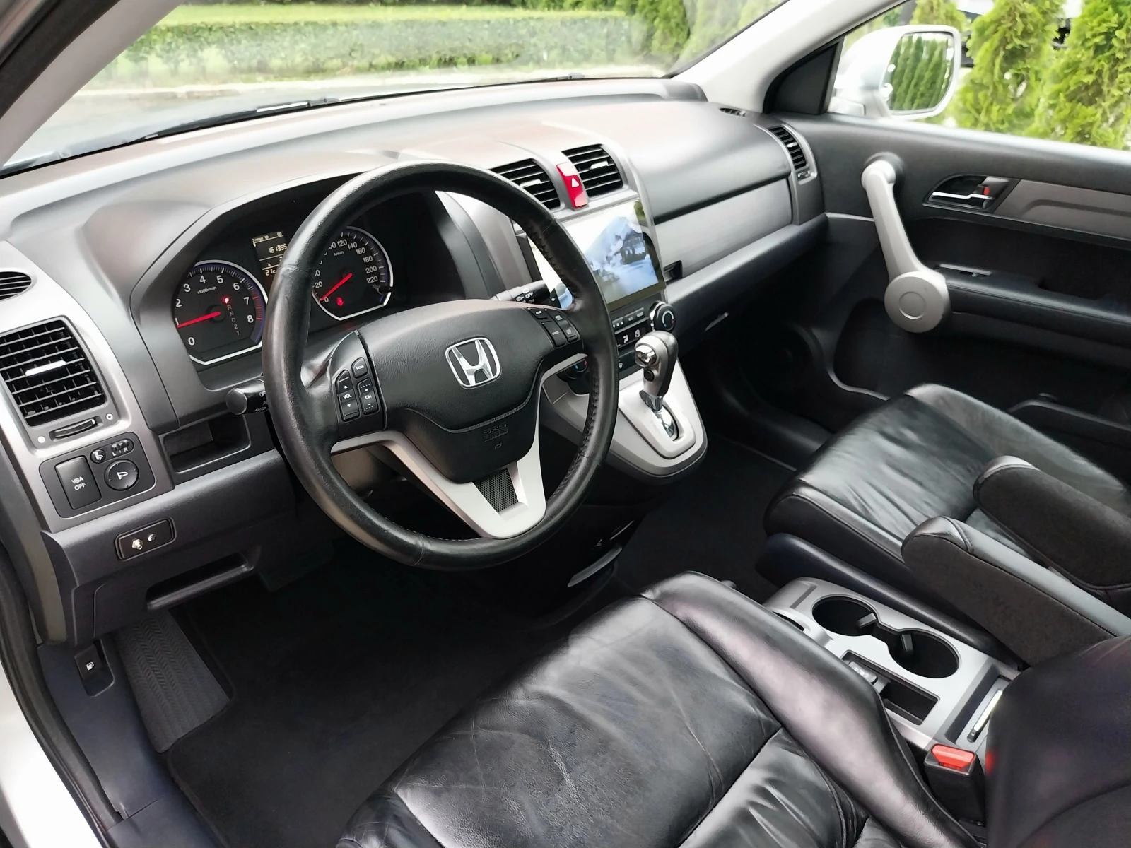 Honda Cr-v 2.0i -VTEC * EXECUTIVE* НАВИ* 4X4* КОЖА/Automatic , снимка 16 - Автомобили и джипове - 54918207